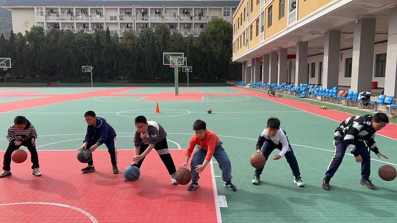 职场小白如何选择UI设计培训？优缺点全面对比